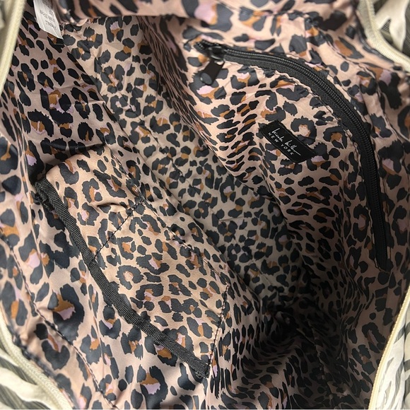Nicole Miller New York Tote Bag Zebra Pattern Large Shoulder tote bag Gorgeous! - Picture 8 of 9